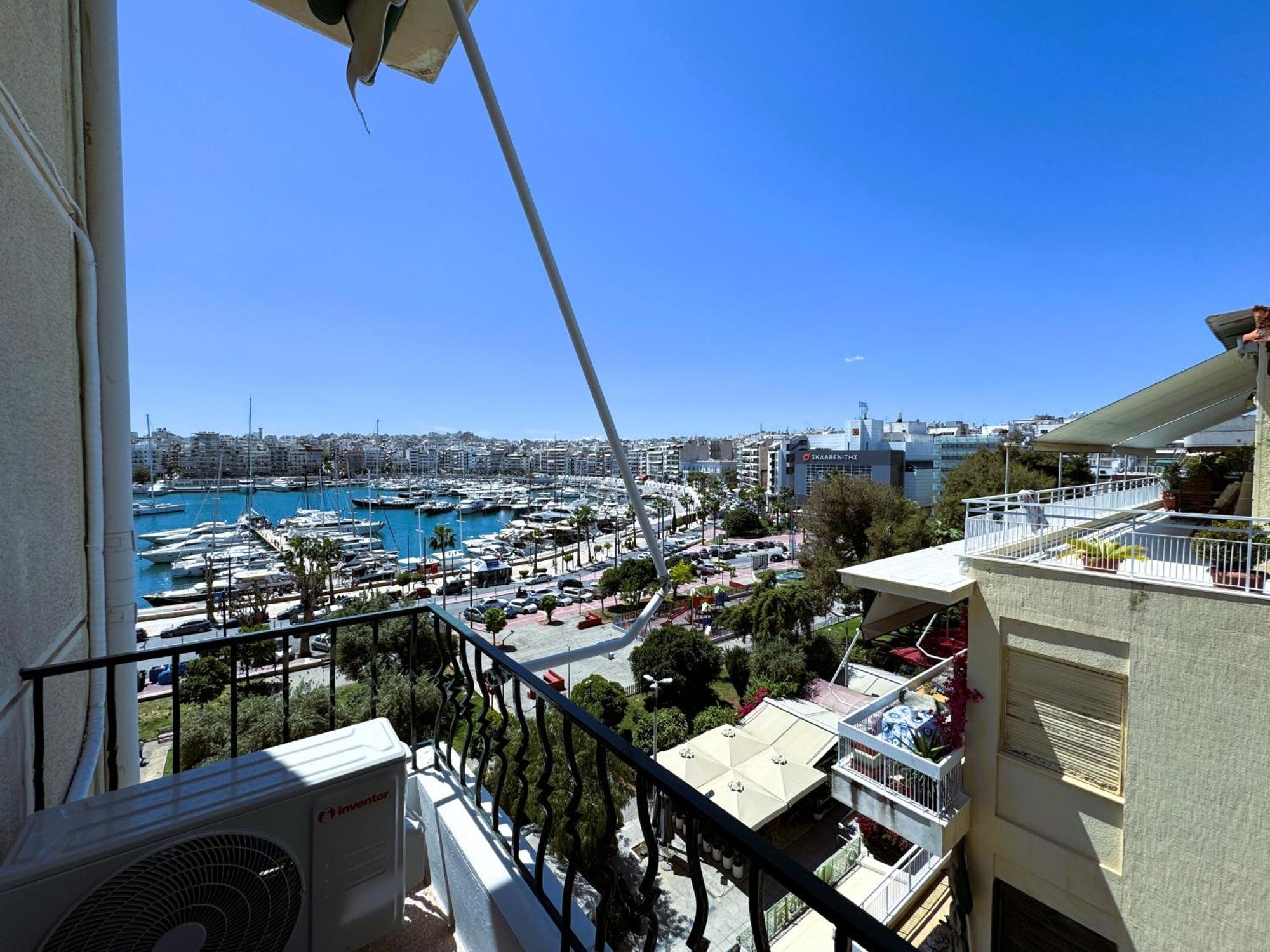 Apartment Center Sea View Piraeus